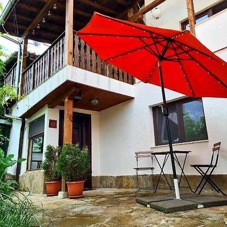 Arts Guest House -Beautiful Villa For 6 Persons Велико-Тырново Экстерьер фото