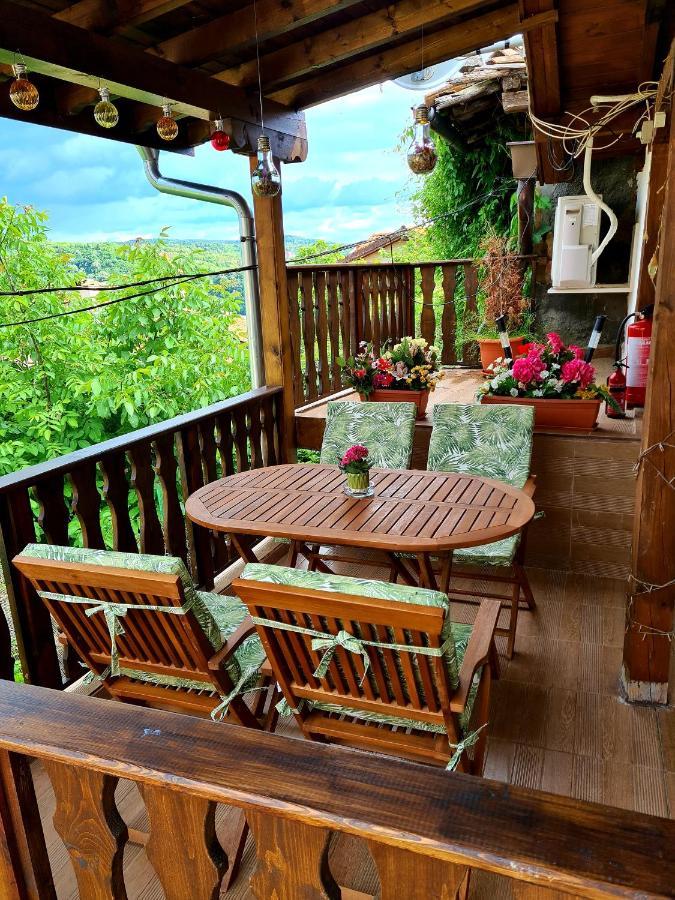 Arts Guest House -Beautiful Villa For 6 Persons Велико-Тырново Экстерьер фото